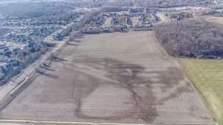 1130 S River Rd, West Bend, WI 53095
