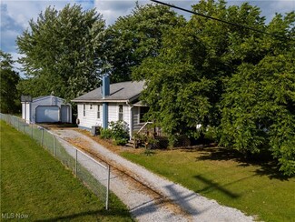 147 Champion Ave E, Warren, OH 44483