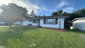 16 Rainbo Dr, Keokuk, IA 52632