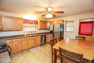 77 Saint James Ave, Manchester, NH 03102