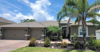 680 Easton Forest Cir SE, Palm Bay, FL 32909