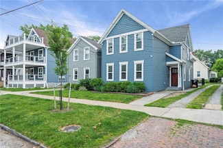 2450 Tremont Ave, Cleveland, OH 44113