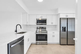 7290 Kinhghurst Dr Unit 701, Delray Beach, FL 33446