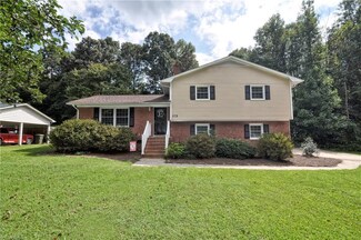 375 Fieldstone Dr, Winston Salem, NC 27127