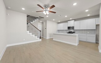 2746 Mariposa Creek Dr, Rosharon, TX 77583