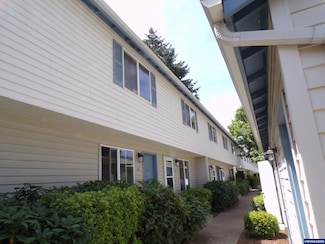 4792 Lancaster Dr NE, Salem, OR 97305