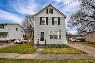 25 Park St, Cheektowaga, NY 14227