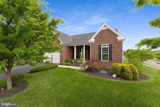42257 Watling Ct, Chantilly, VA 20152