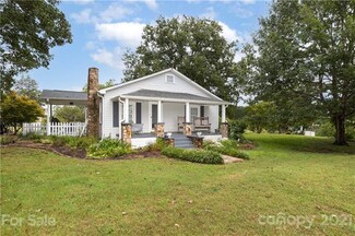 4551 River Rd, Smyrna, SC 29743