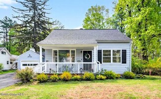 61 Mccormack Rd, Slingerlands, NY 12159