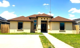 2870 Rudy Bowles Dr, Eagle Pass, TX 78852