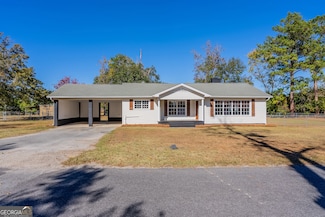 322 Mcgregor St, Blackshear, GA 31516