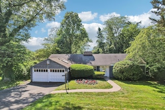 12 Paddock Rd, Rye Brook, NY 10573
