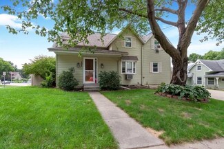 408 Clark St, Williamsburg, IA 52361
