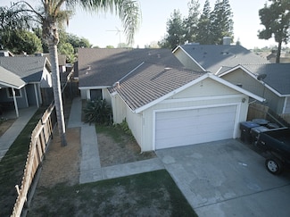 2507 E Parker Ct, Visalia, CA 93292