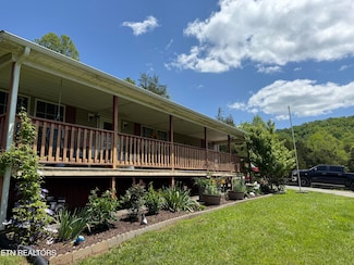 332 Tomlinson Rd, Pennington Gap, VA 24277