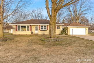 7688 Hickory Ave, Jenison, MI 49428