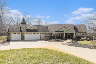 7712 Anchorage Dr SE Unit 6, Caledonia, MI 49316