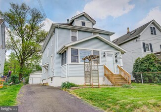 63 Crescent St, Langhorne, PA 19047