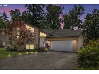 8874 SE Casablanca Ct, Clackamas, OR 97015