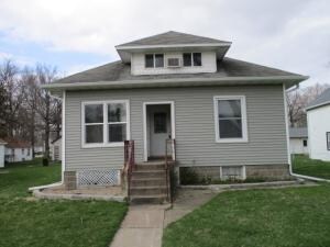 1004 5th St, Durant, IA 52747