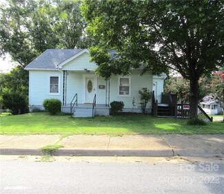 506 17th St SW, Hickory, NC 28602