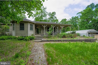 210 Stone Rd, Barto, PA 19504