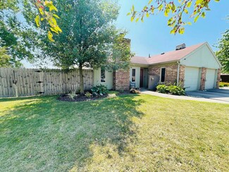 10602 Wood Flower Ct, Fort Wayne, IN 46845
