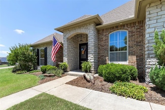 1900 Cobblestone Dr, Shawnee, OK 74804