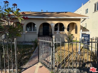 2215 S Dunsmuir Ave, Los Angeles, CA 90016