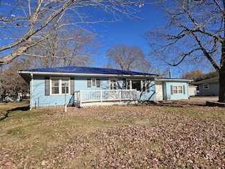 313 E 3rd St, Wilton, IA 52778