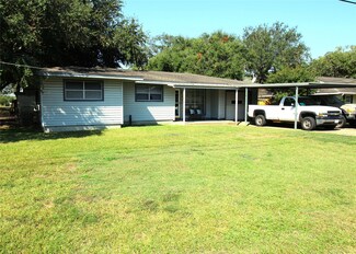 2222 N Grand Blvd, Pearland, TX 77581