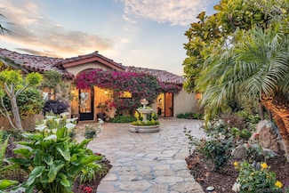 912 Newkirk Dr, La Jolla, CA 92037