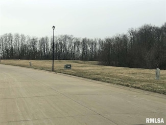 3340 Covington Dr, Davenport, IA 52806