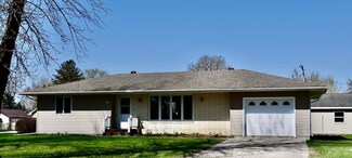 302 Elm St, Oklee, MN 56742