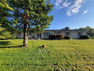 101 Ramblewood Dr, Easton, PA 18040
