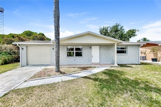 1753 Kenilworth St, Holiday, FL 34691