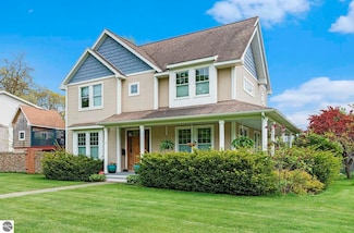 704 Webster St, Traverse City, MI 49686