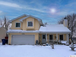 13579 Chandler St, Omaha, NE 68138
