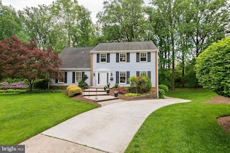 11201 Farmland Dr, Rockville, MD 20852