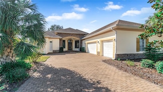 5400 Emerald Bay Ln, Lady Lake, FL 32159