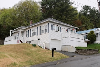 56 Oxford St, Augusta, ME 04330