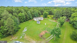 1206 Chopping Rd, Mineral, VA 23117