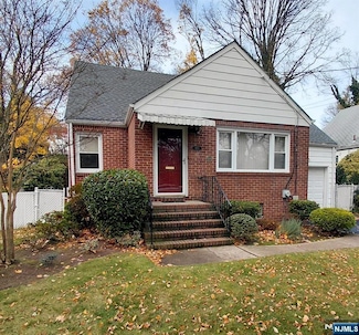 850 Broad St, Teaneck, NJ 07666