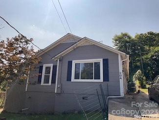 204 Powe St, Morganton, NC 28655