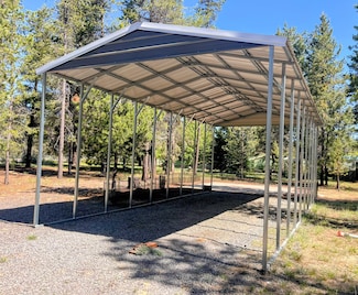 16060 Twin Dr, La Pine, OR 97739