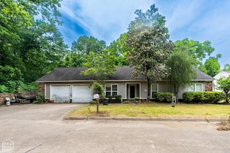 304 E Ridge Dr, Helena, AR 72342
