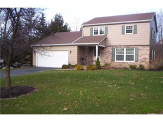 6032 Thornwood Dr, Hamburg, NY 14075