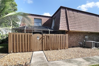 7780 Courtyard Run W, Boca Raton, FL 33433