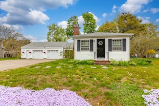 1003 Point Rd, Marion, MA 02738